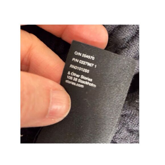 & OTHER STORIES Textured Fit & Flare Dress Size Medium 3/4 Sleeve Black LBD EUC - Picture 14 of 16